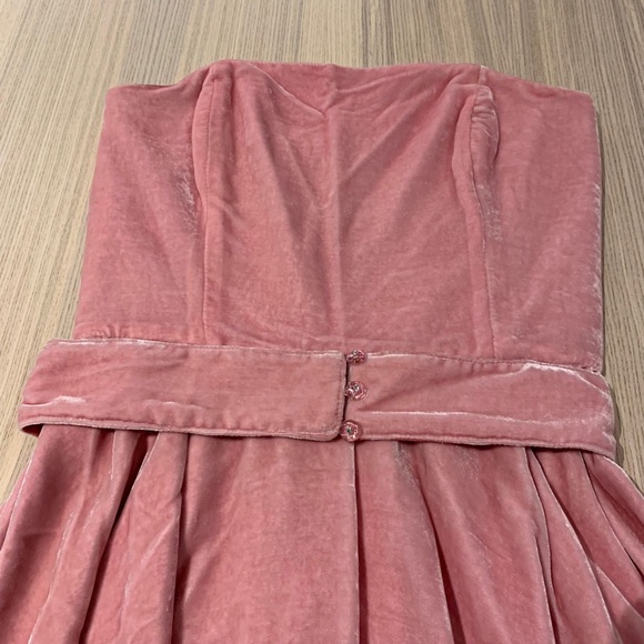 Wayne Cooper Strapless Velvet Dress New - Picture 5 of 10